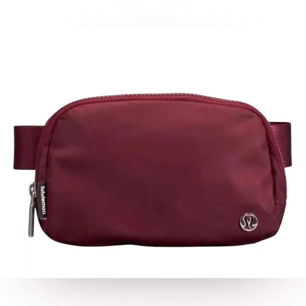 lululemon athletica Everywhere Belt Bag Red Merlot NWOT